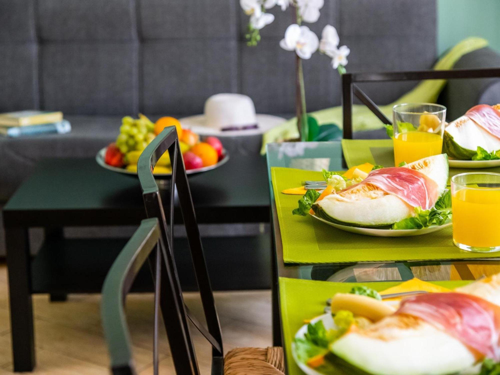 556 Shopping Centre Pueblo Canario Appartement